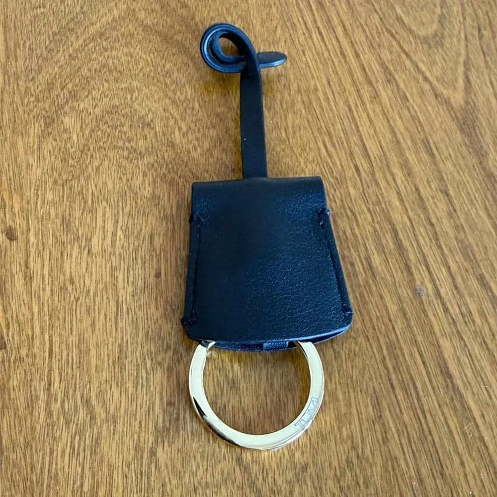 NWOT Tumi key fob